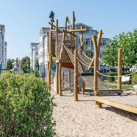 Appartement In Mit Hund Und Balkon